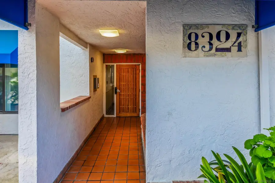 8324 Regents Rd #Unit 1B, San Diego, CA 92122 - #2