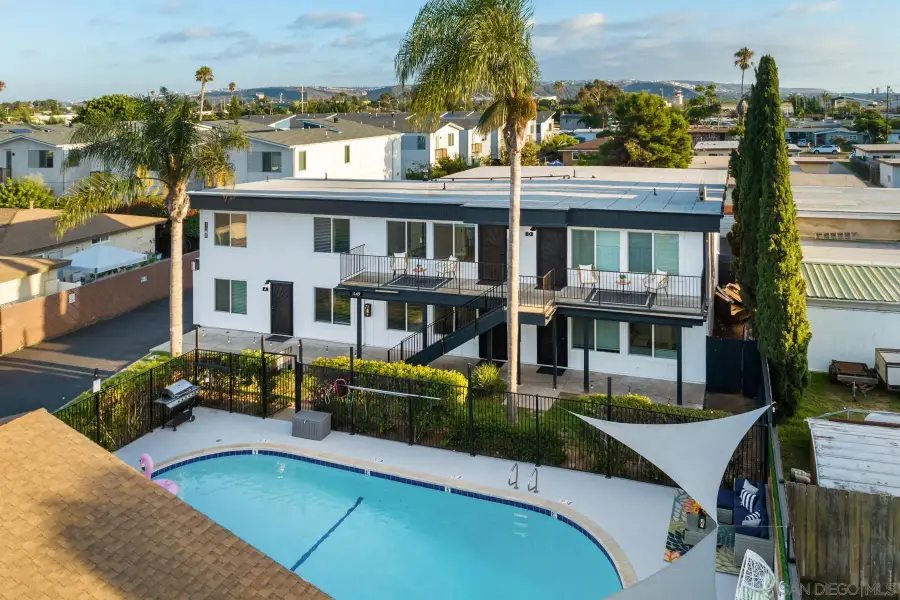 1147 Grove Avenue, Imperial Beach, CA 91932 - #3