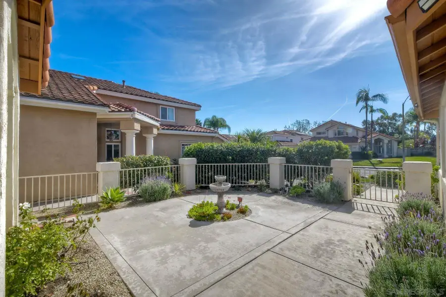 11640 Via Tavito, San Diego, CA 92128 - #3