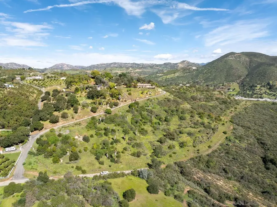 Vista Valle Camino, Fallbrook, CA 92028 - #2