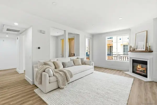 12372 Carmel Country Road #206, San Diego, CA 92130