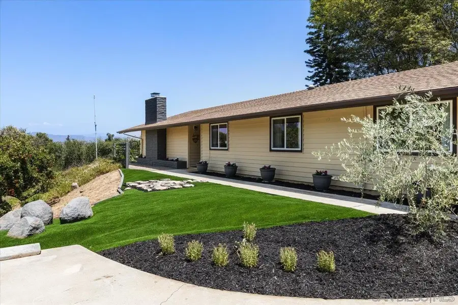 1109 Via La Cuesta, Escondido, CA 92029 - #2