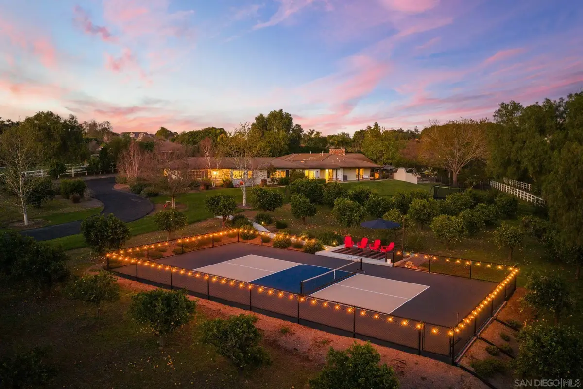 8 Country Glen Rd, Fallbrook, CA 92028 - #1