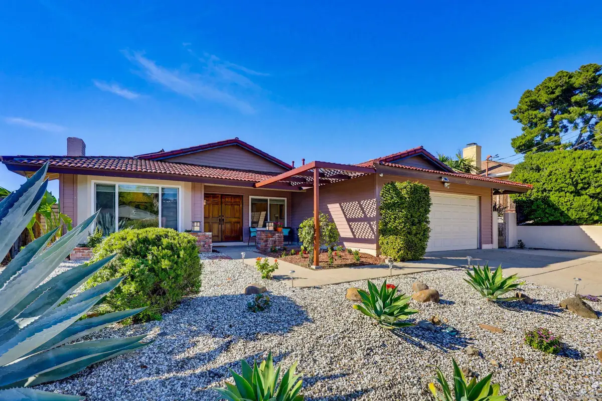 7422 Conestoga Way, San Diego, CA 92120 - #1