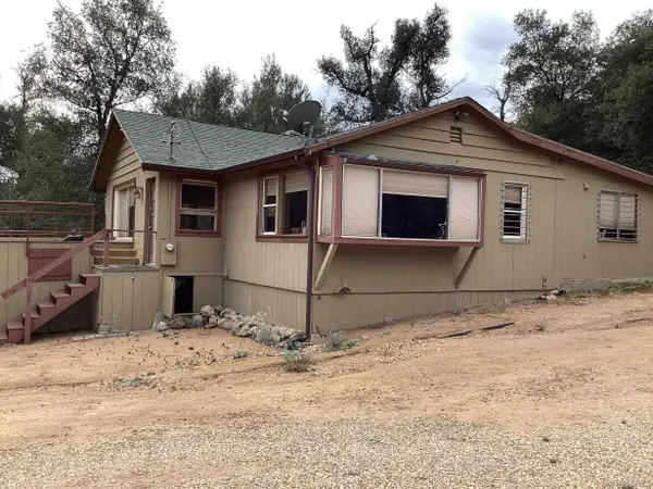 8 Pine Creek Rd, Pine Valley, CA 91962