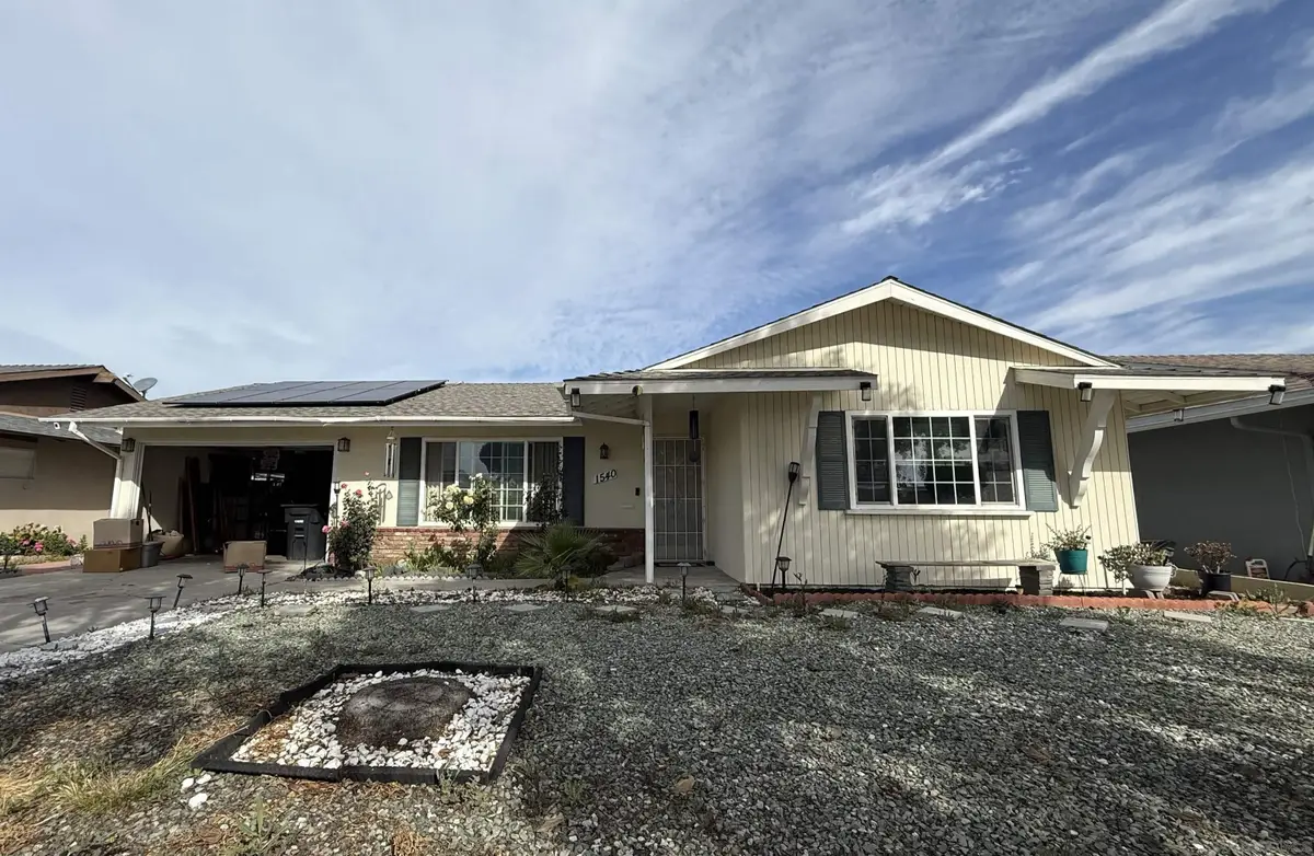 1540 W Whittier Avenue, Hemet, CA 92543 - #1