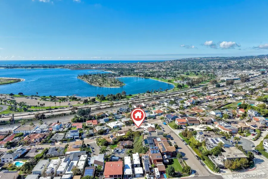 2935 Lloyd St, San Diego, CA 92117 - #2