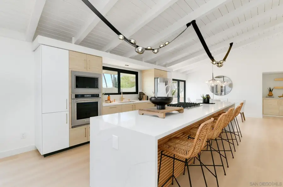 6852 Jackson Dr, San Diego, CA 92119 - #3