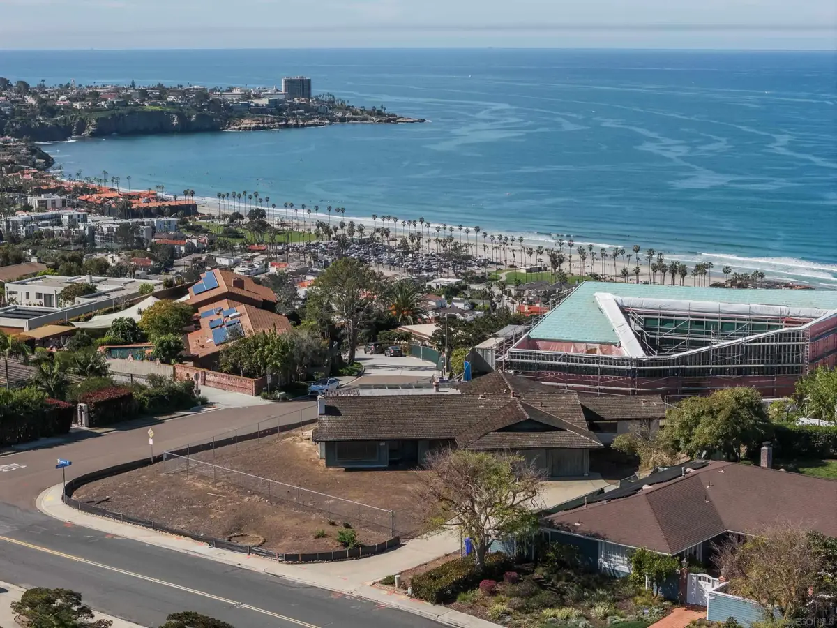 8504 Prestwick Dr, La Jolla, CA 92037 - #1