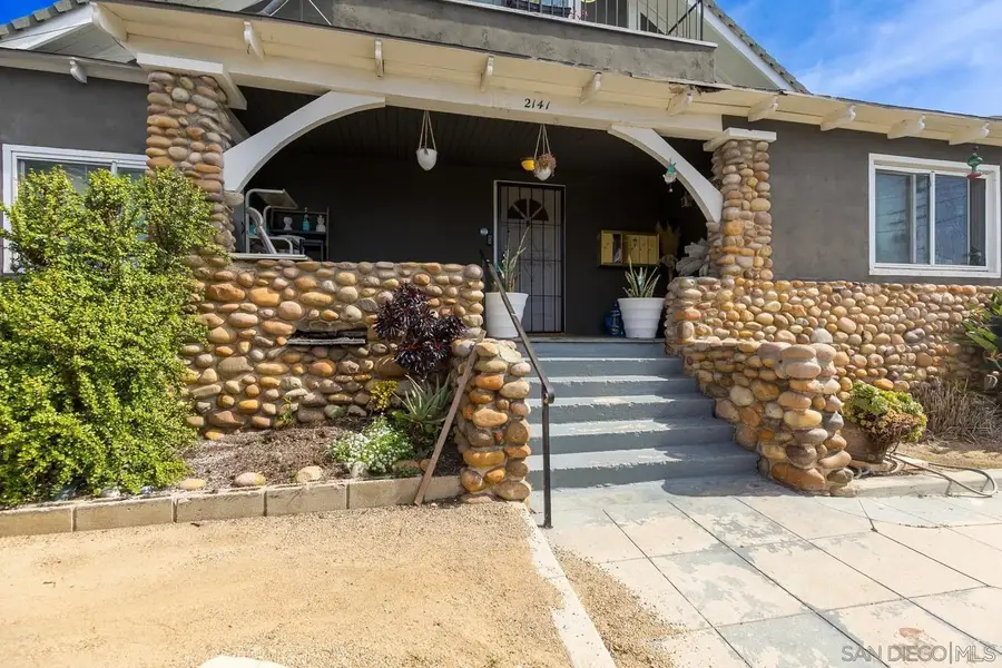 2141 Front Street, San Diego, CA 92101 - #2