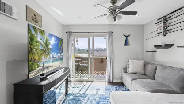 4368 Temecula St #205, San Diego, CA 92107