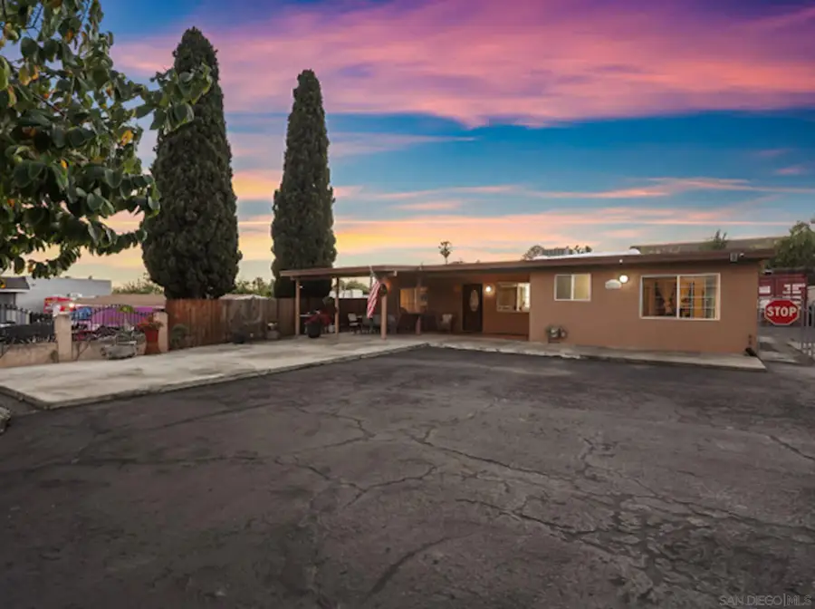 820 Frances Drive, Vista, CA 92084 - #2