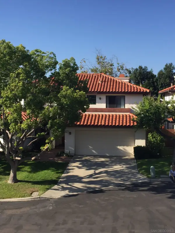 5537 Lesa Rd, La Mesa, CA 91942