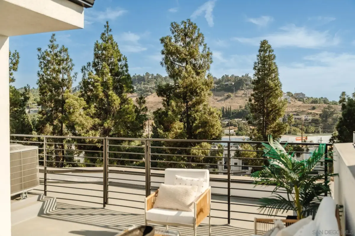 3863 N Riley Ln, Los Angeles, CA 90065 - #1