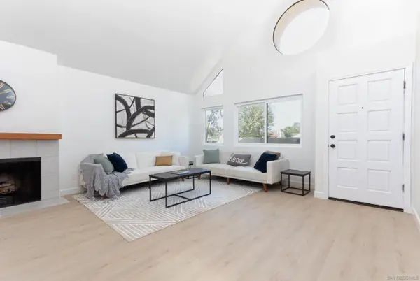 359 N Melrose Drive H, Vista, CA 92083