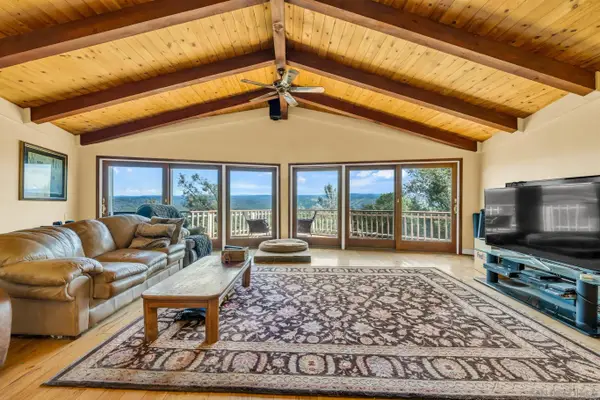 6141 Sarah Burner Ct, Pilot Hill, CA 95664