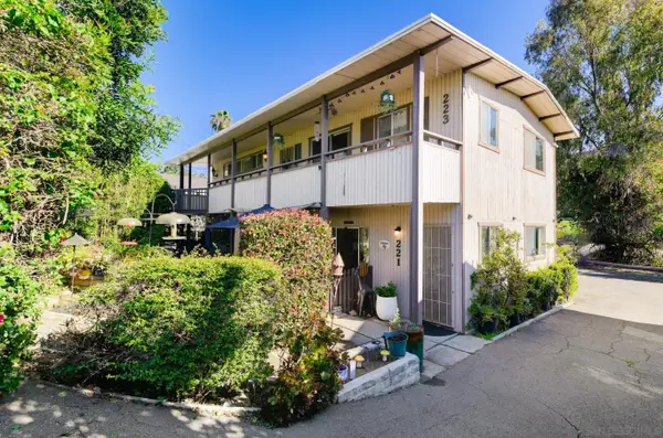 221-23 Ardys Pl, Vista, CA 92084