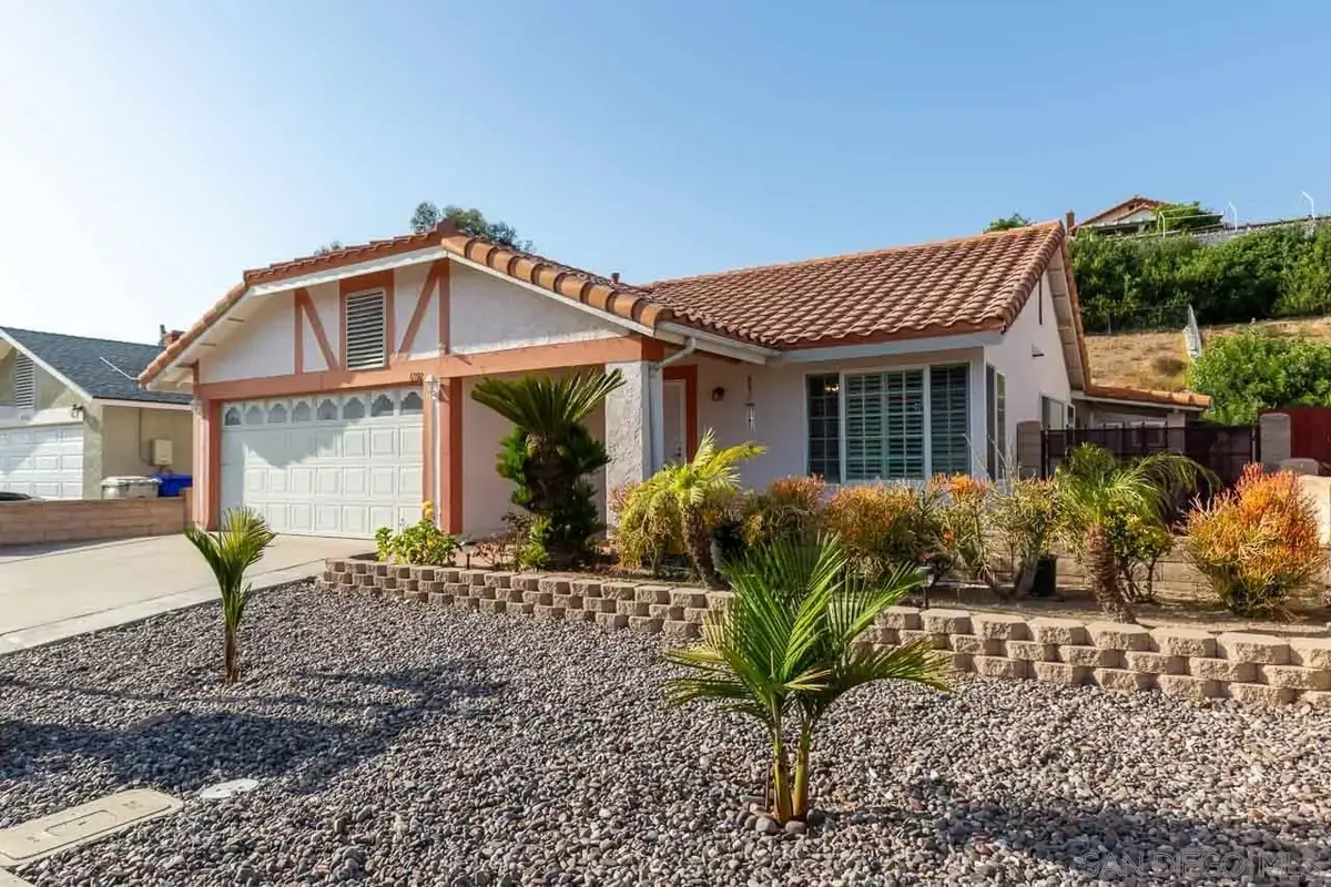 6592 Plaza Ridge Rd, San Diego, CA 92114 - #1