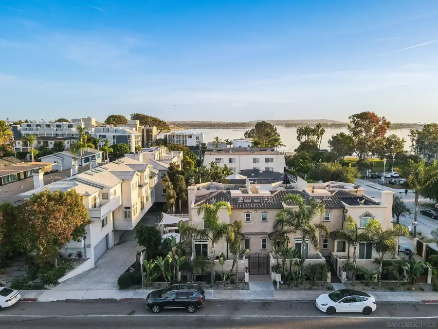 1311-15 Pacific Beach Dr, San Diego, CA 92109 - #2