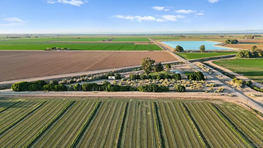 2465 Meloland Rd #1, El Centro, CA 92243 - #3