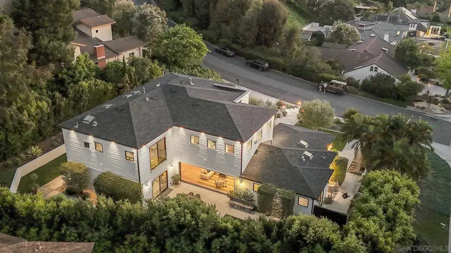 6989 Paseo Laredo, La Jolla, CA 92037 - #3