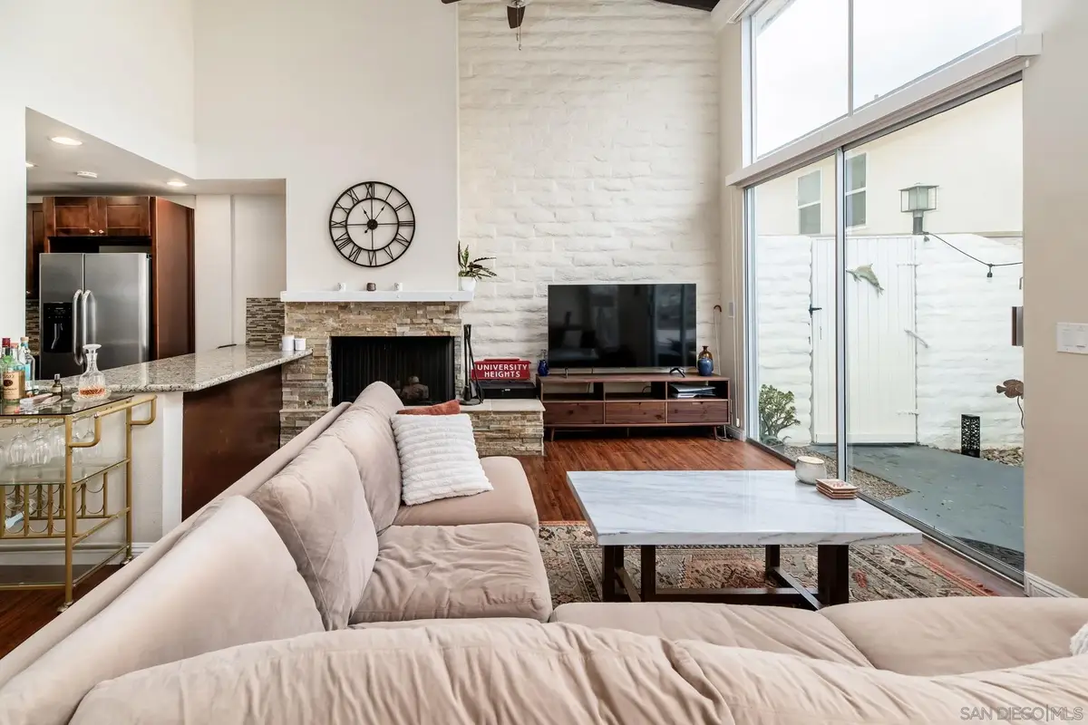 2544 Navarra Dr #4, Carlsbad, CA 92009 - #1