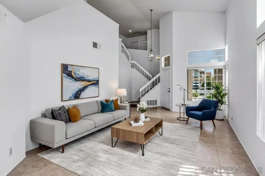 1979 Spanish Oak Way, Vista, CA 92081 - #3