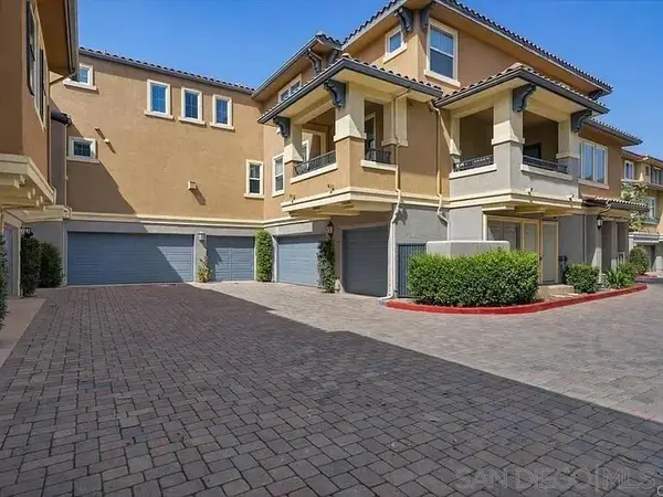 17 Via Montisi, Santee, CA 92071