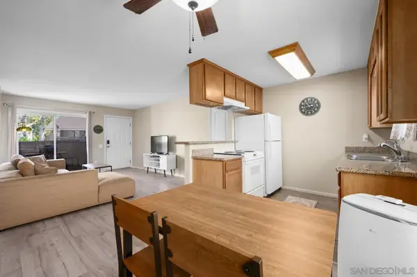 6333 College Grove Way #2104, San Diego, CA 92115