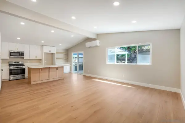 578 E. Indian Rock Rd, Vista, CA 92084