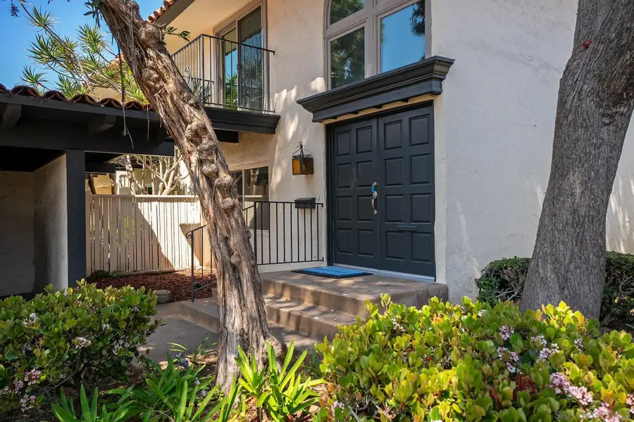 4242 Loma Riviera, San Diego, CA 92110 - #2