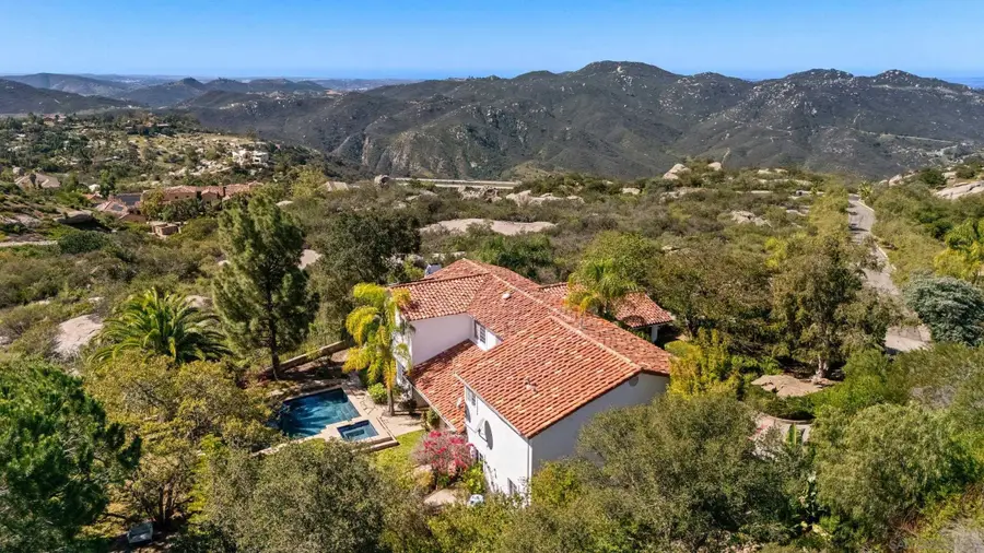 28889 Anderson Ct., Escondido, CA 92026 - #2