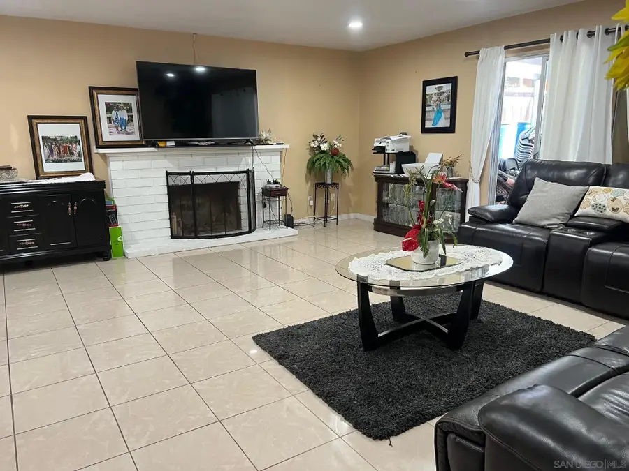 1362 N Elm St, Escondido, CA 92026 - #2