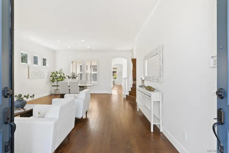 3993 Via Cangrejo, San Diego, CA 92130 - #3