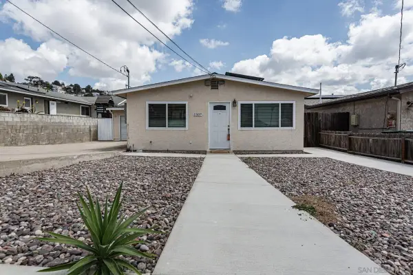 1307 Buena Vista, Spring Valley, CA 91977