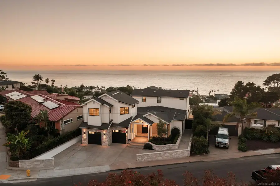 1185 Barcelona Dr, San Diego, CA 92107 - #2