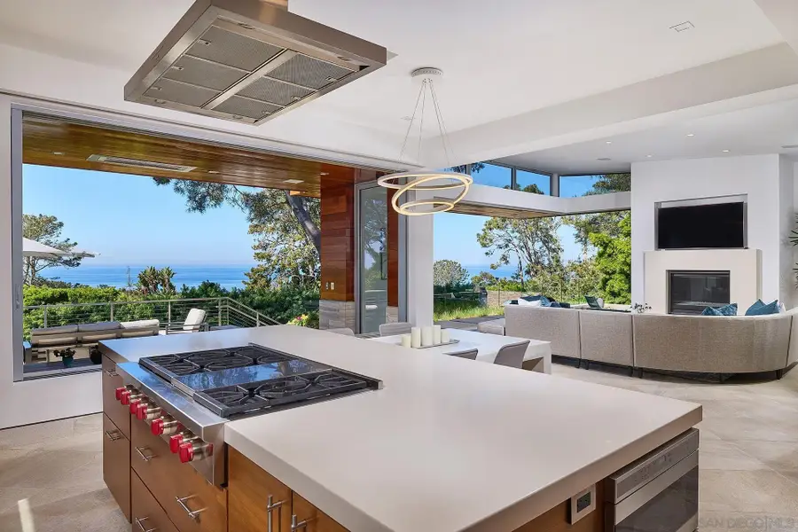 116 Nob Ave, Del Mar, CA 92014 - #2