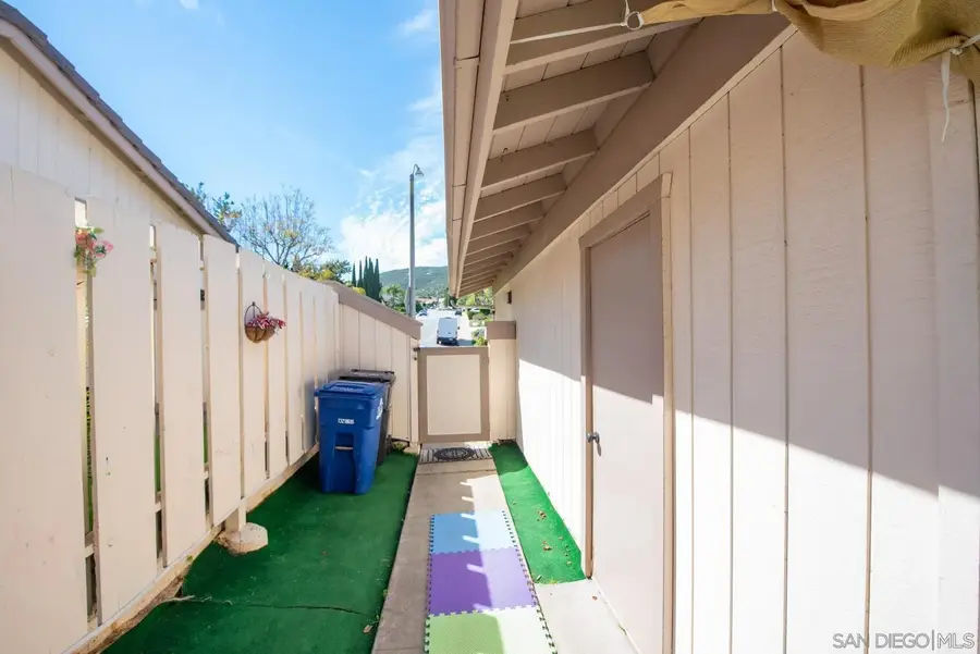 11124 Poblado, San Diego, CA 92127 - #2