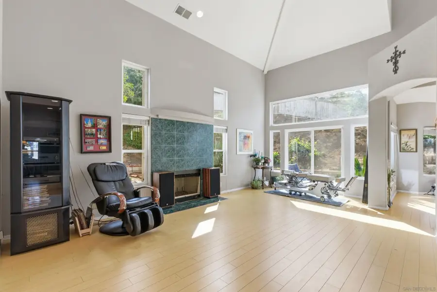 2142 Hidden Mesa Rd, El Cajon, CA 92019 - #3