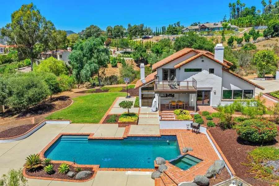 3453 Via Loma Vista, Escondido, CA 92029 - #3