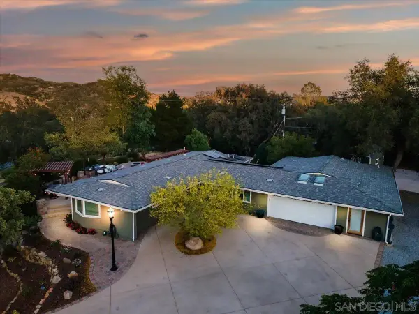 13603 Woodstock, Valley Center, CA 92082