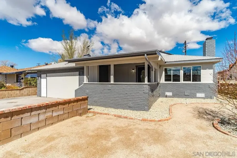 419 W Avenue J10, Lancaster, CA 93534 - #3