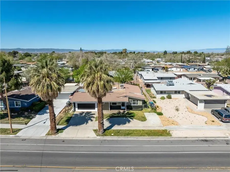 44641 5th St E, Lancaster, CA 93535 - #3