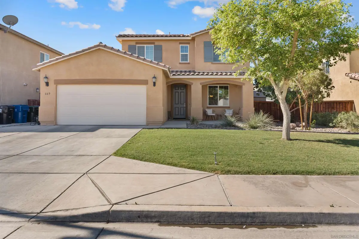 669 Las Lomas, Imperial, CA 92251 - #1