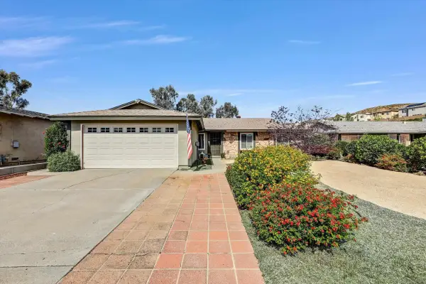 9532 Medina, Santee, CA 92071