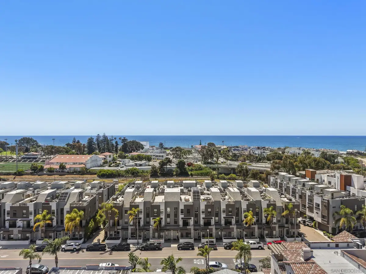 2537 State St., Carlsbad, CA 92008 - #1