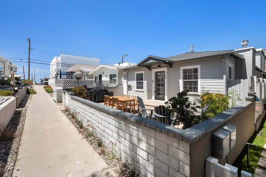 728 Ostend Court, San Diego, CA 92109 - #2