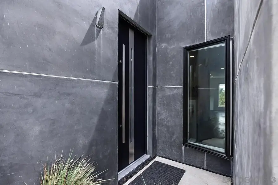 427 Hilmen Place, Solana Beach, CA 92075 - #3