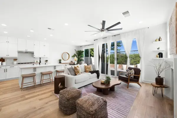 3034 Villeta Ave, Carlsbad, CA 92010