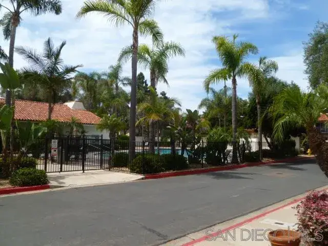 4044 Loma Riviera Cir, San Diego, CA 92110 - #3